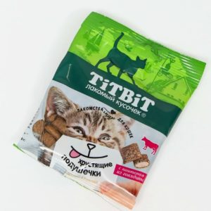 Хрустящие подушечки для кошек с паштетом из говядины 30 г