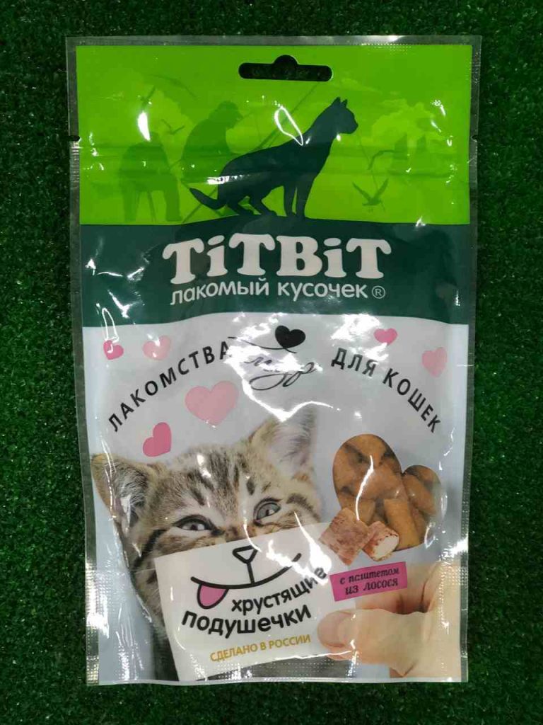 Titbit Подушечки Хрустящие для кошек с паштетом из лосося 100г
