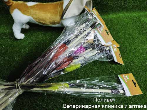 Дразнилка-удочка с перышками и бубенчиком, деревянная палочка 40 см, микс цветов 1943037