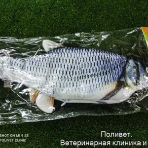 Игрушка для кошек "Подлещик" с двигающимся хвостом и с USB-зарядкой, 28 см   7087275