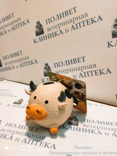 Игрушка д/собак из латекса "Коровка-мяч", 85мм, Triol