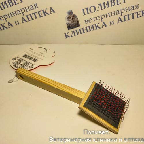 Пуходерка деревянная плоская малая с каплей "Зооник" 50*55
