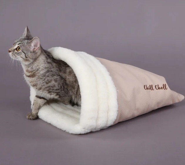 Нора меховая 47х42х18см CHILL CHOLL из овчины для кошек